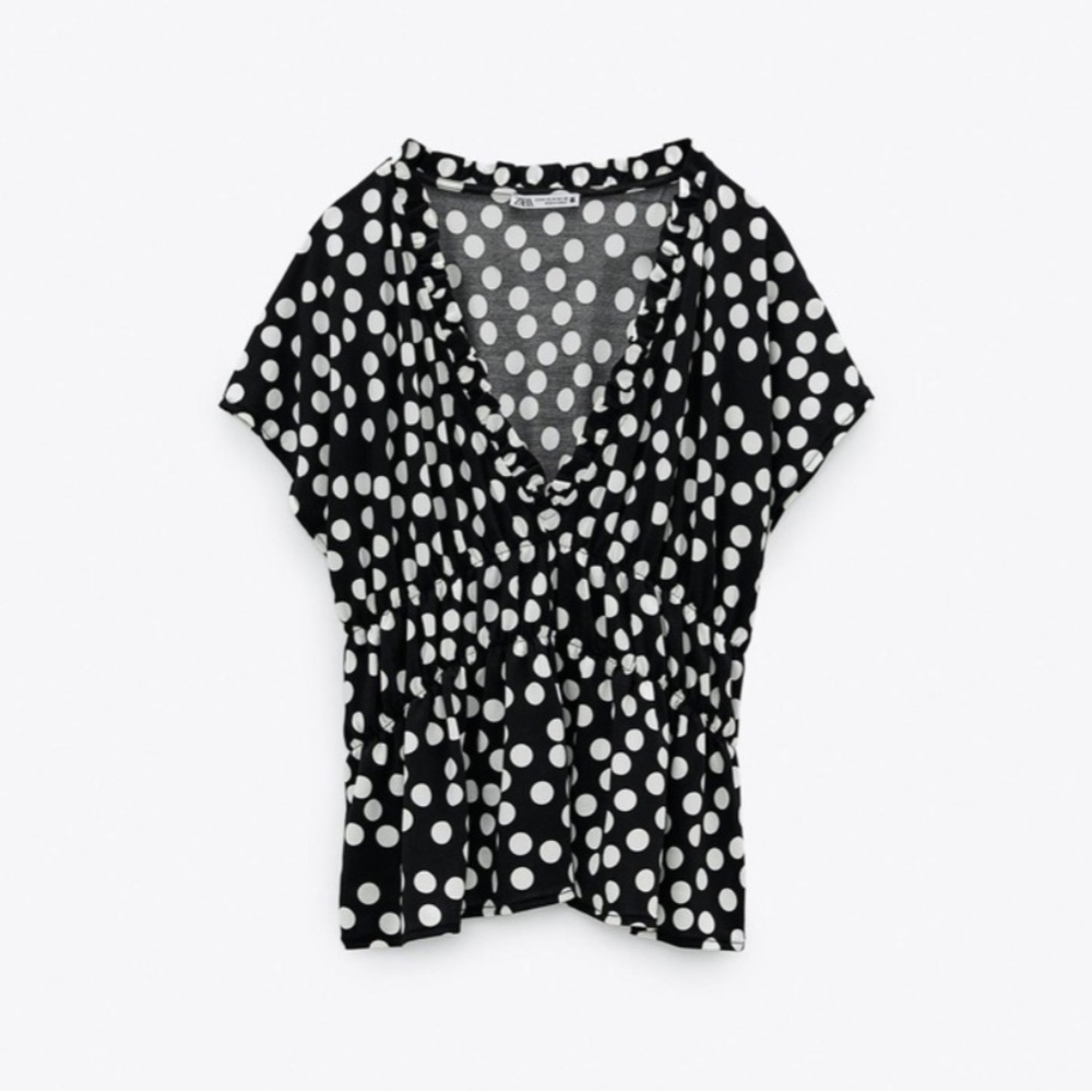 Zara plunging v neck black and white polka dot print Top Size‎ Medium